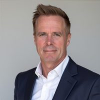 tom-harper-headshot